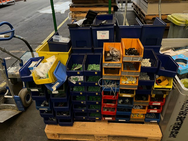 Electriiteitstoebehoren - afbeelding 1 van  6