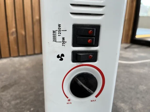 Electrisch verwarmingsapparaat - afbeelding 2 van  3