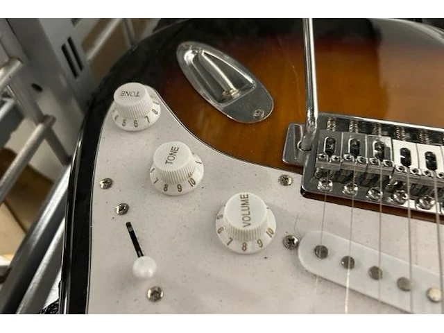 Electrische gitaar, versterker max music - afbeelding 2 van  11