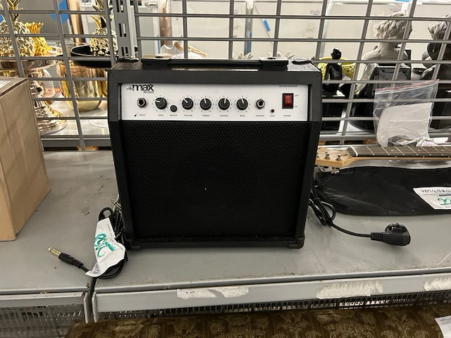 Electrische gitaar, versterker max music - afbeelding 1 van  11