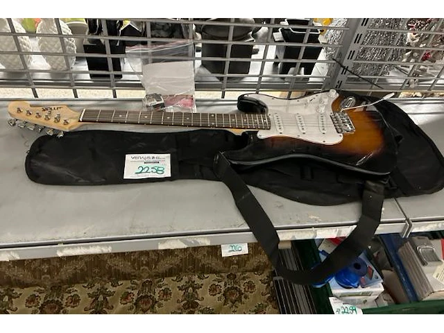 Electrische gitaar, versterker max music - afbeelding 8 van  11