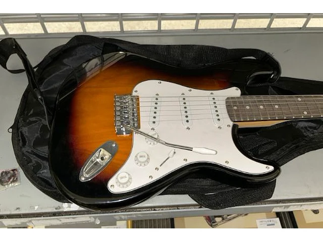 Electrische gitaar - afbeelding 2 van  16