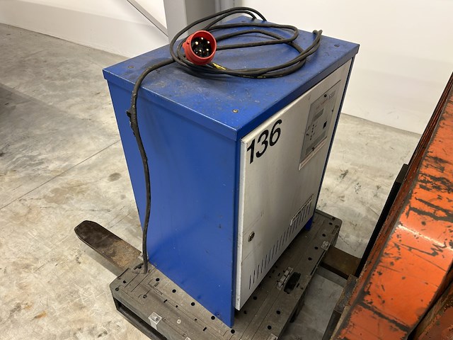 Electrische heftruck nissan 15 - afbeelding 12 van  12