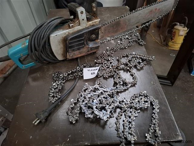 Electrische kettingzaag - afbeelding 1 van  2