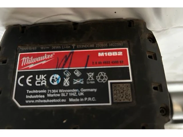 Electrische kitspuit milwaukee - afbeelding 2 van  3