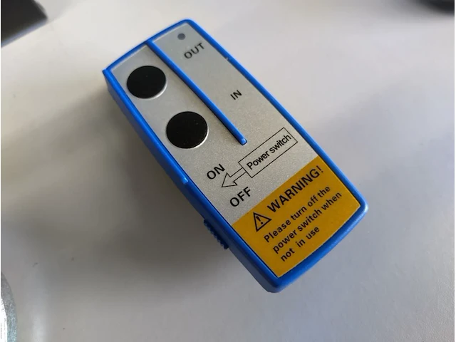 Electrische lier 24 volt 5800kg - afbeelding 14 van  15