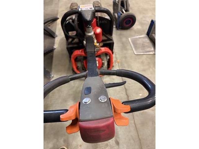 Electrische pallet truck heli - afbeelding 9 van  10
