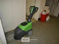 Electrische poetsmachine ip cleaning (batterij plat) met warm water - afbeelding 2 van  2