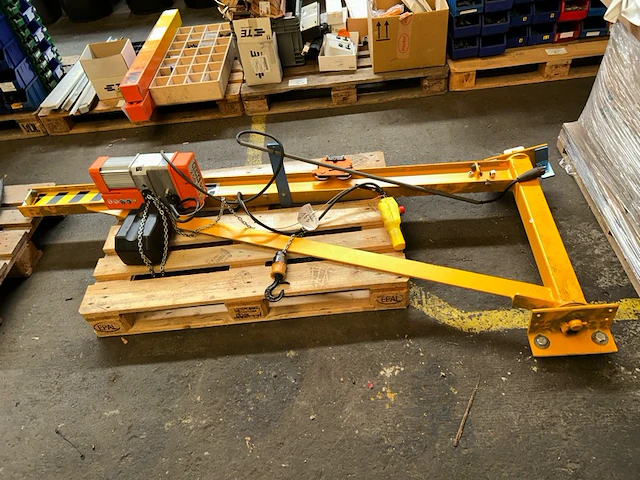 Electrische takel rema met zwenkarm - afbeelding 1 van  6