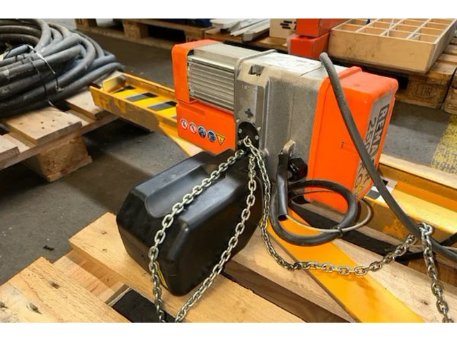Electrische takel rema met zwenkarm - afbeelding 2 van  6