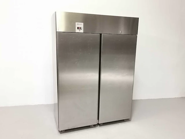Electrolux - re4142ffg - vriezer - afbeelding 1 van  2