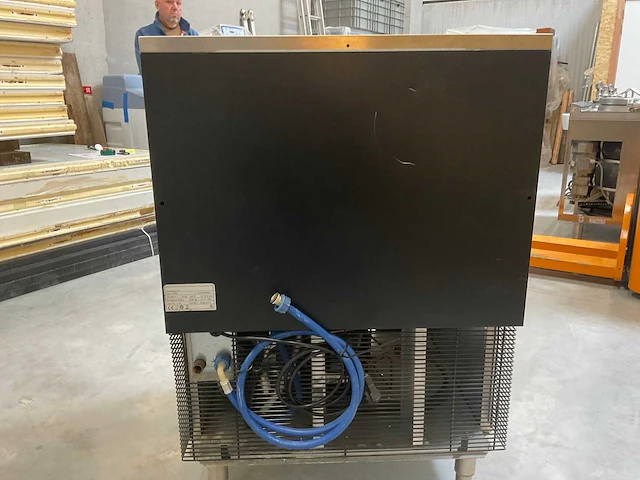 Electrolux 09 ma081 ijsmachine 2011 - afbeelding 6 van  12