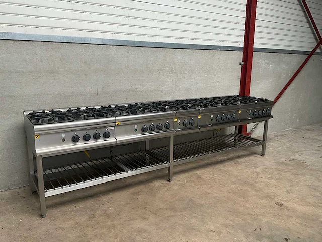 Electrolux 18-pits gasfornuis - afbeelding 1 van  7