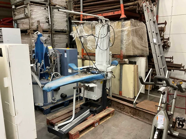 Electrolux industriële strijkmachine - afbeelding 1 van  7
