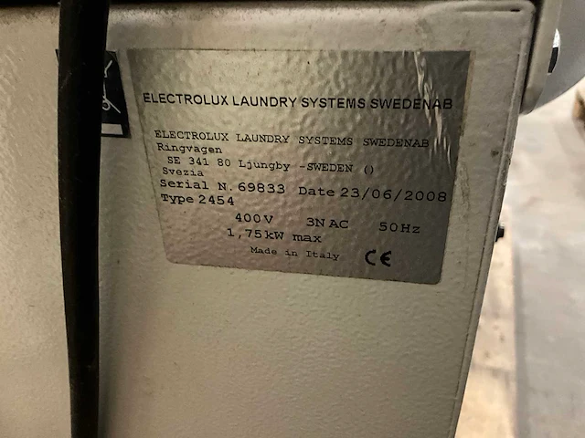 Electrolux industriële strijkmachine - afbeelding 7 van  7