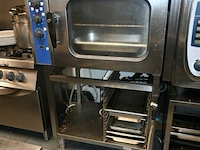 Electrolux oven met inox ondertafel