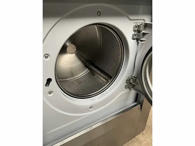 Electrolux w4130 h industriële wasmachine - afbeelding 8 van  9