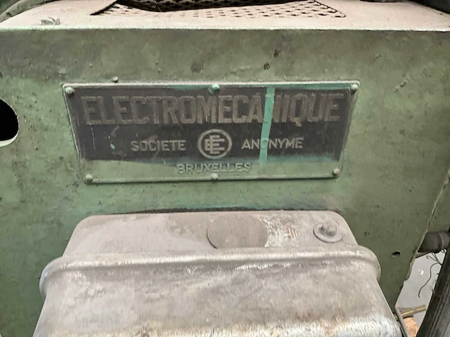 Electromecanique sep 15 puntlasmachine - afbeelding 2 van  11