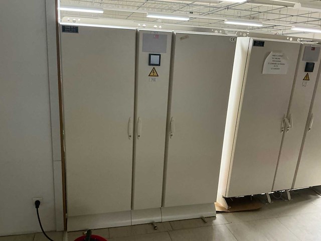 Electronica - afbeelding 1 van  4