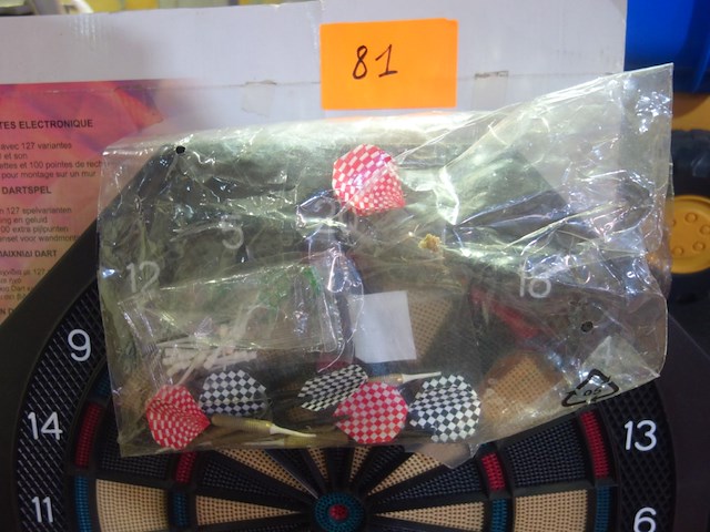 Eledtronisch dartspel met pijltjes - afbeelding 2 van  2