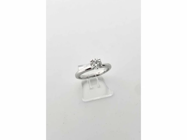 Elegante solitaire ring met een halve karaat diamant (dsr2) - afbeelding 3 van  6