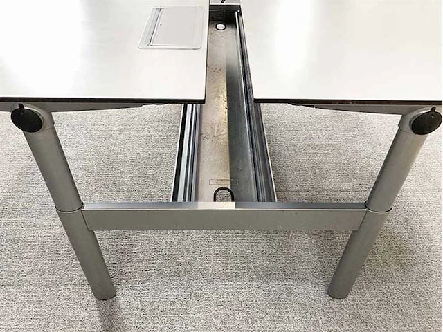 Elektr. verstelbaar ahrend - bureau (4x) - afbeelding 7 van  26