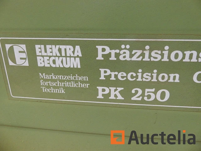 Elektra beckum pk250 cirkelzaag op de bouwplaats - afbeelding 8 van  9
