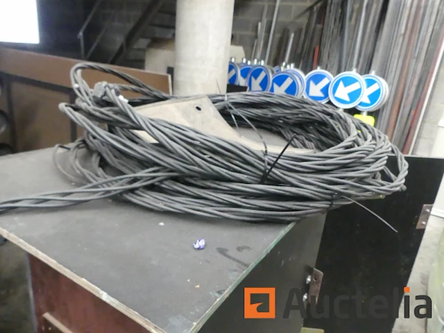 Elektriciteitskast op wielen - afbeelding 3 van  14