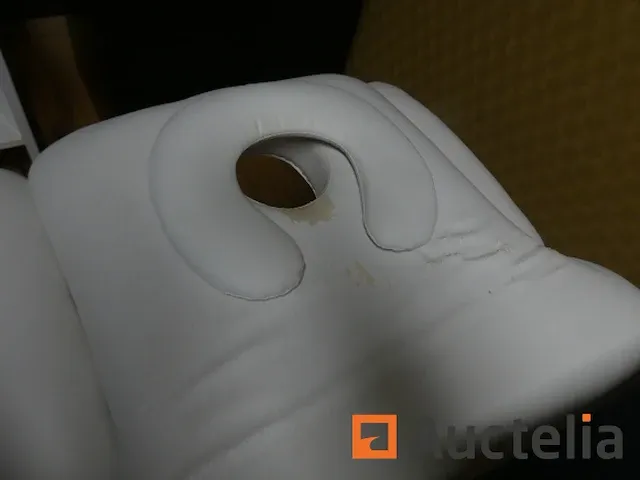 Elektrisch bedienbare massage tafel - afbeelding 2 van  7