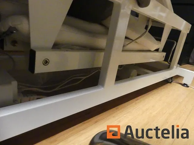 Elektrisch bedienbare massage tafel - afbeelding 4 van  7