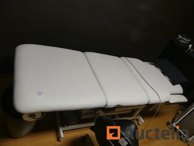 Elektrisch bedienbare massage tafel - afbeelding 6 van  7
