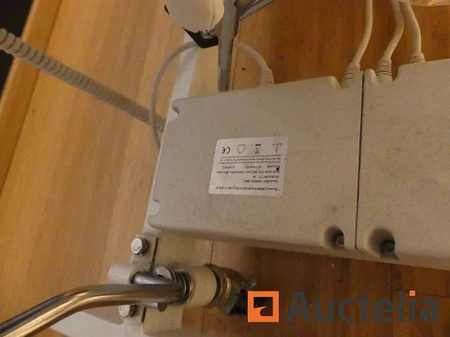 Elektrisch bedienbare massage tafel - afbeelding 7 van  7