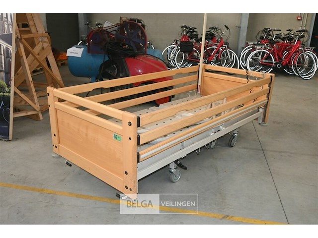 Elektrisch hoog-laag bed - afbeelding 1 van  7