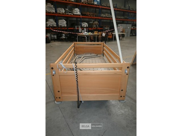 Elektrisch hoog-laag bed - afbeelding 5 van  7