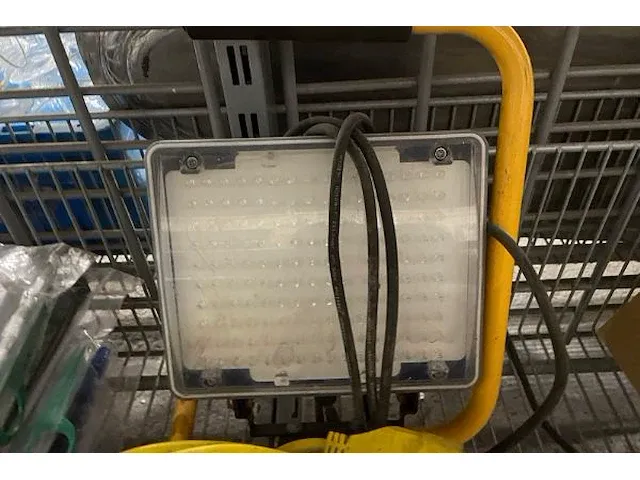 Elektrisch materiaal - afbeelding 3 van  4