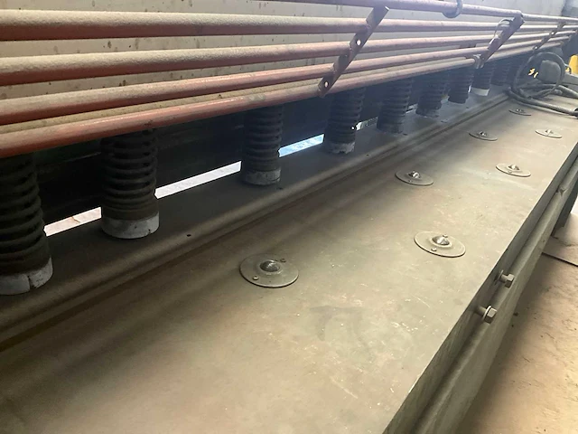 Elektrisch-mechanische knipbank knipmachine - afbeelding 5 van  13