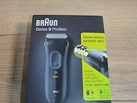 Elektrisch scheerapparaat braun series 3 pro skin 3000s en braun professional beard trimmer series 7 bt7441 (b435) - afbeelding 3 van  6