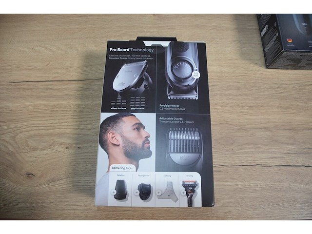 Elektrisch scheerapparaat braun series 3 pro skin 3000s en braun professional beard trimmer series 7 bt7441 (b435) - afbeelding 6 van  6