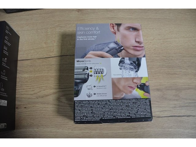 Elektrisch scheerapparaat braun series 3 pro skin 3000s en braun professional beard trimmer series 7 bt7441 (b435) - afbeelding 4 van  5