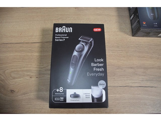 Elektrisch scheerapparaat braun series 3 pro skin 3000s en braun professional beard trimmer series 7 bt7441 (b435) - afbeelding 5 van  5
