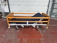 Elektrisch verstelbaar bed - afbeelding 1 van  6