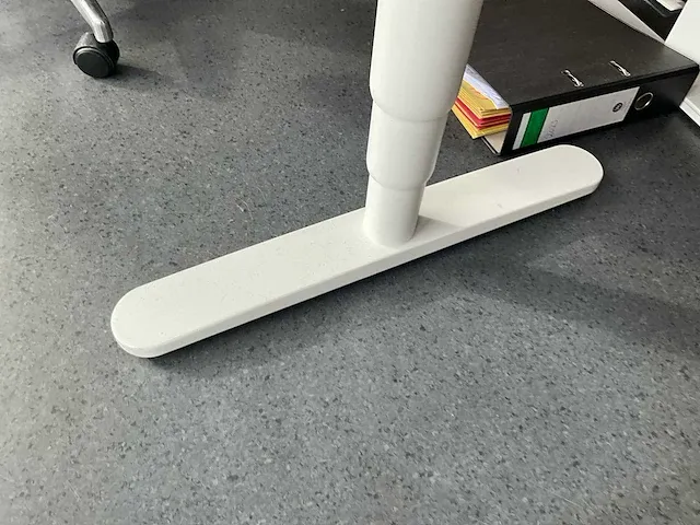 Elektrisch zit/sta-bureau ikea bekant - afbeelding 5 van  8
