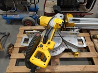 Elektrische afkortzaag dewalt - afbeelding 2 van  6