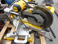 Elektrische afkortzaag dewalt - afbeelding 3 van  6