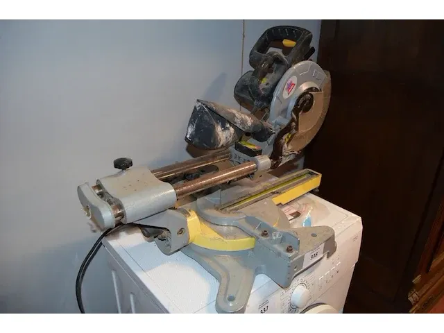 Elektrische afkortzaag topcraft xyz267be, werkkoffer milwaukee - afbeelding 9 van  12
