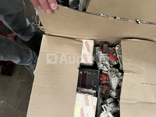 Elektrische apparatuur - automatisering - afbeelding 11 van  11