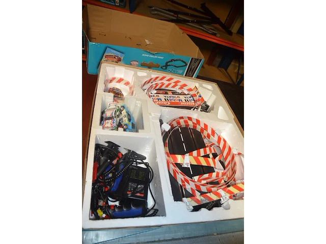 Elektrische auto racebaan super series bs-8, elektrische auto racebaan carrera digital 132 met toebehoren - afbeelding 13 van  20
