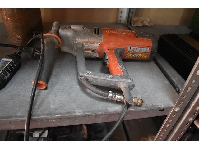 Elektrische boorhamer hitachi dh28pc (defect), diamantboor machine husqvarna dn230 (13) - afbeelding 2 van  11