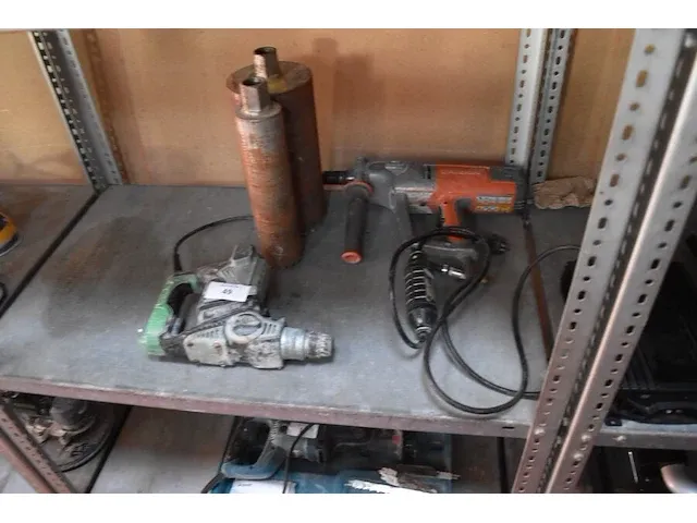 Elektrische boorhamer hitachi dh28pc (defect), diamantboor machine husqvarna dn230 (13) - afbeelding 1 van  11