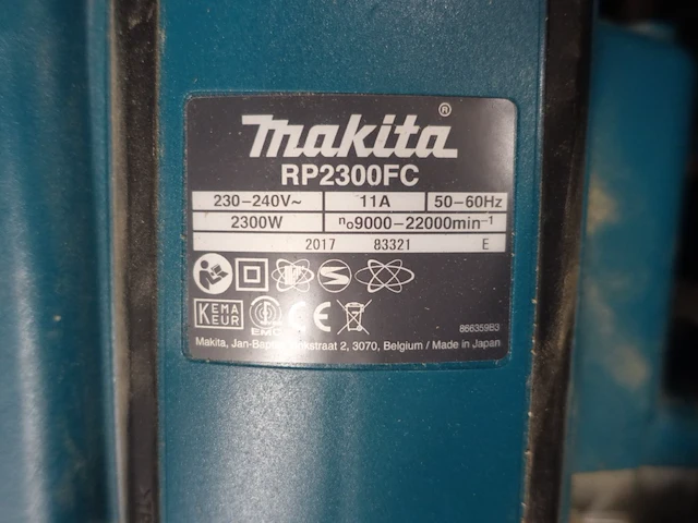 Elektrische bovenfrees makita - afbeelding 2 van  3